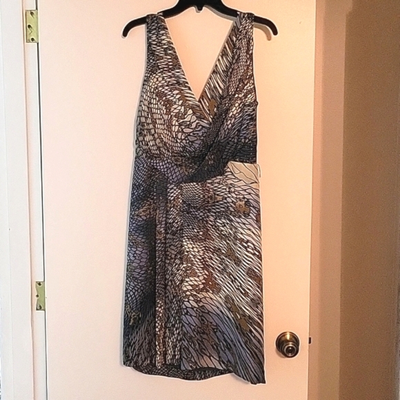 Anne Klein Abstract Silk Wrap Dress Size 10 - Picture 3 of 13